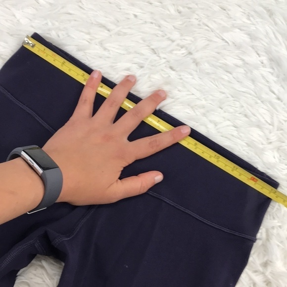 Lululemon Journey Crop Black Grape - Picture 4 of 11